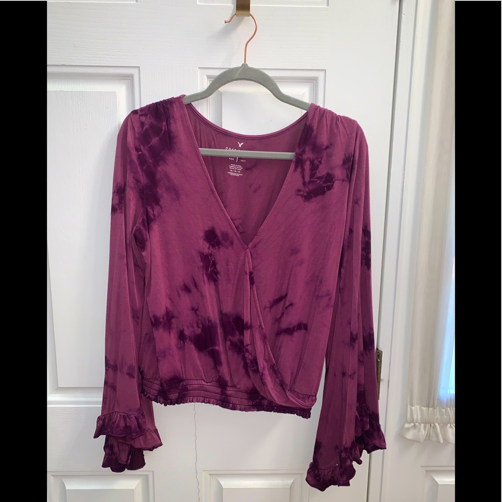 American Eagle Outfitters Womens Top size Medium in berry color